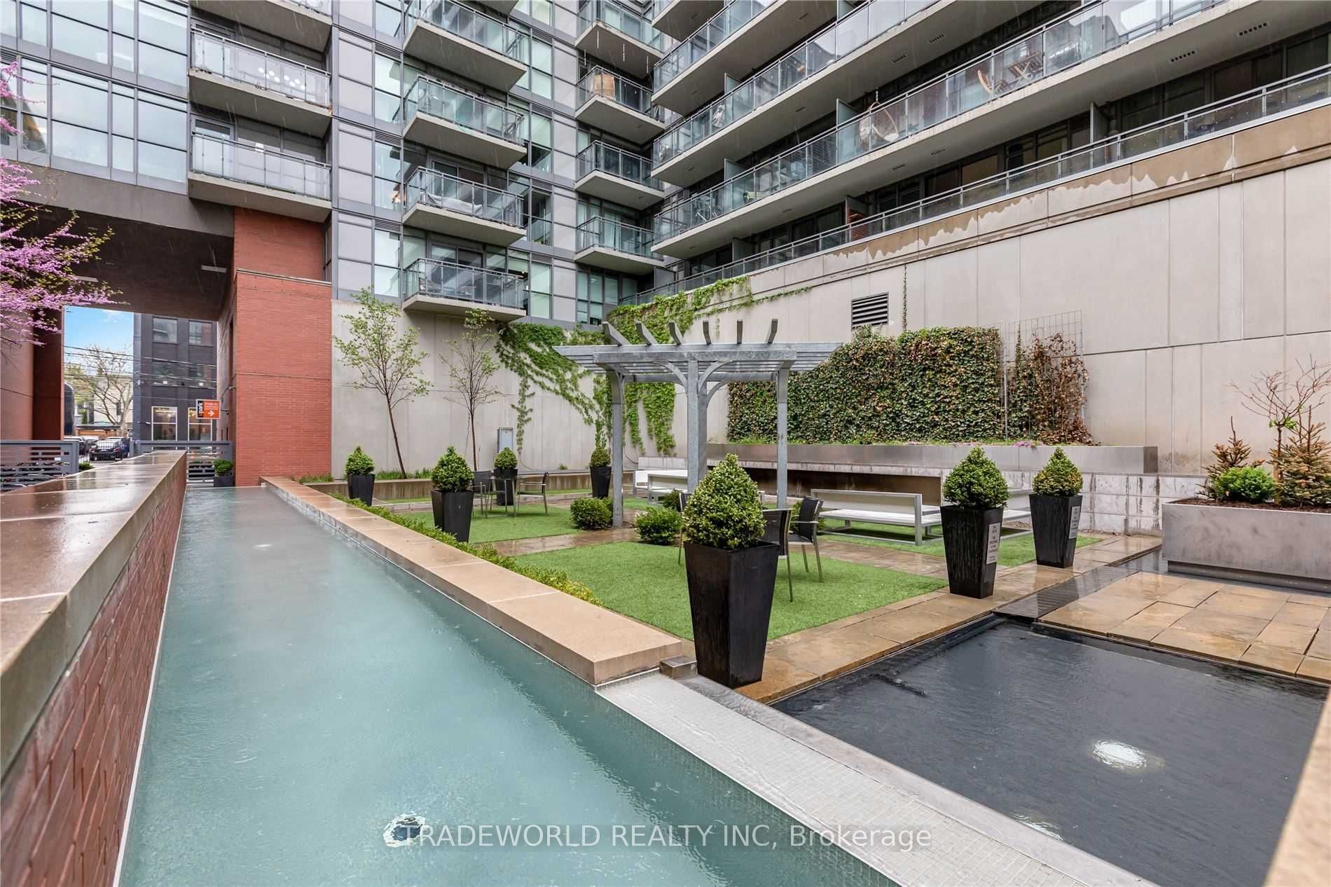 775 King Street W 513