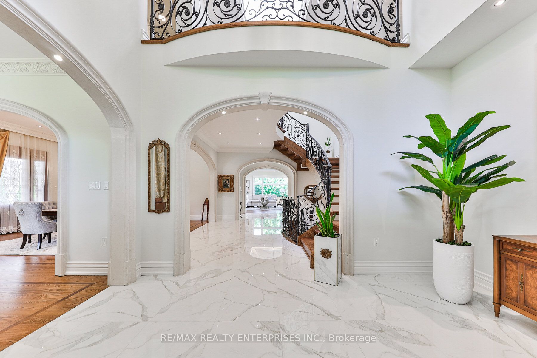 1511 Broadmoor Avenue