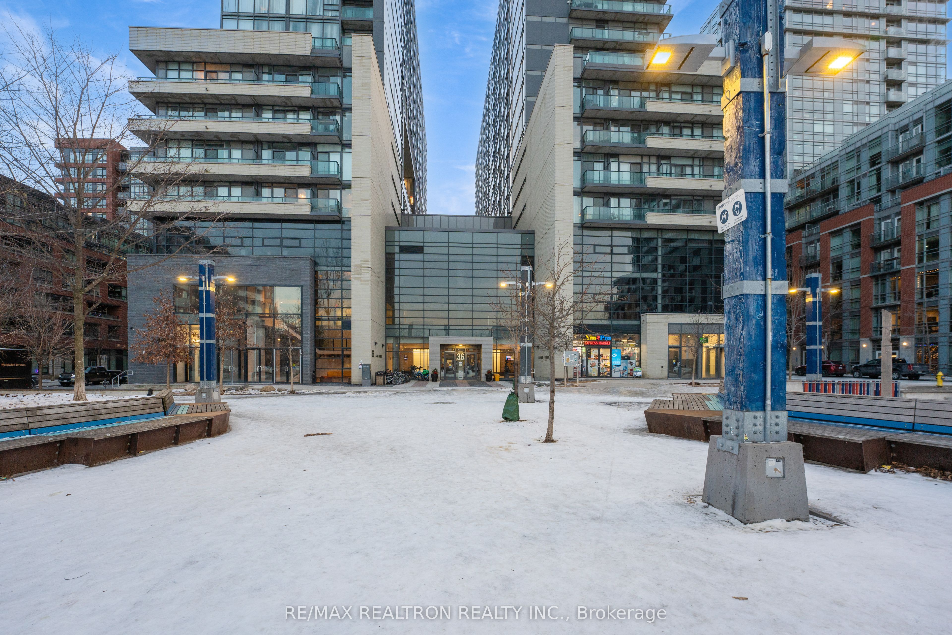 36 Lisgar Street 1003E