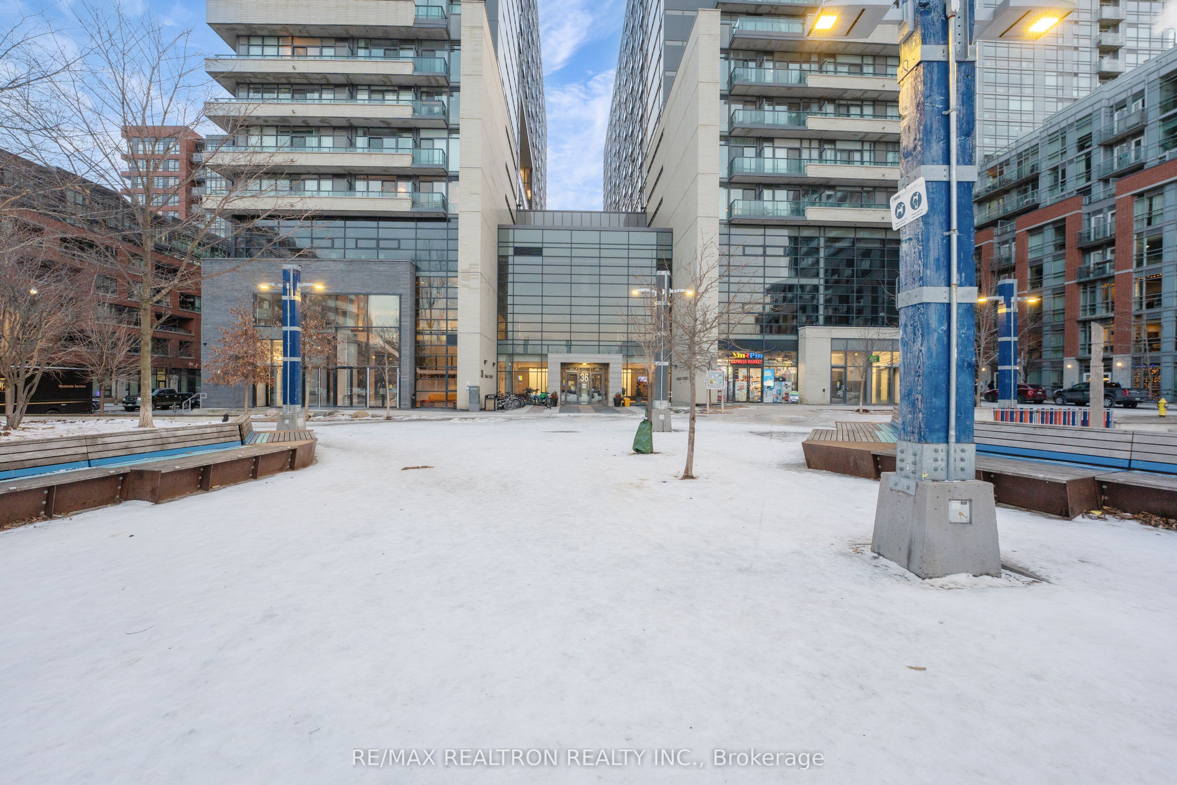 36 Lisgar Street 1003E