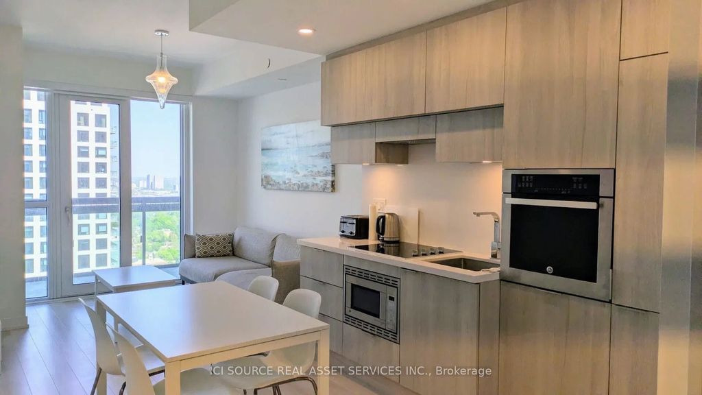Photo of 39 Roehampton Avenue #3210, Toronto, ON M4P 0G1 (MLS # C13093048)