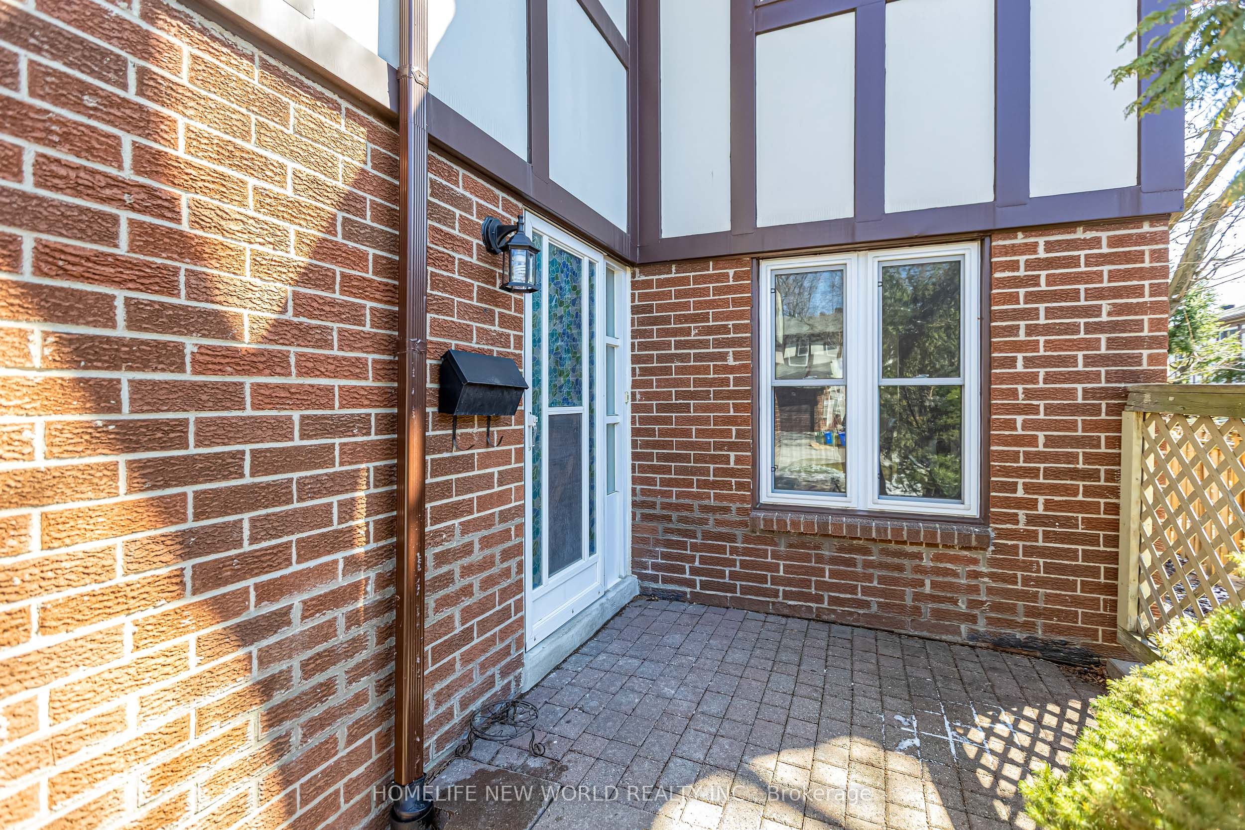 76 Bowman Way