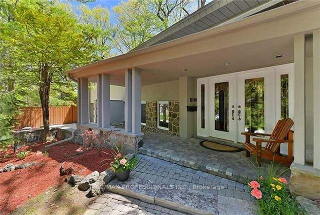 Photo of 11 Ripplewood Road, Toronto, ON M9A 3H8 (MLS # W12249505)