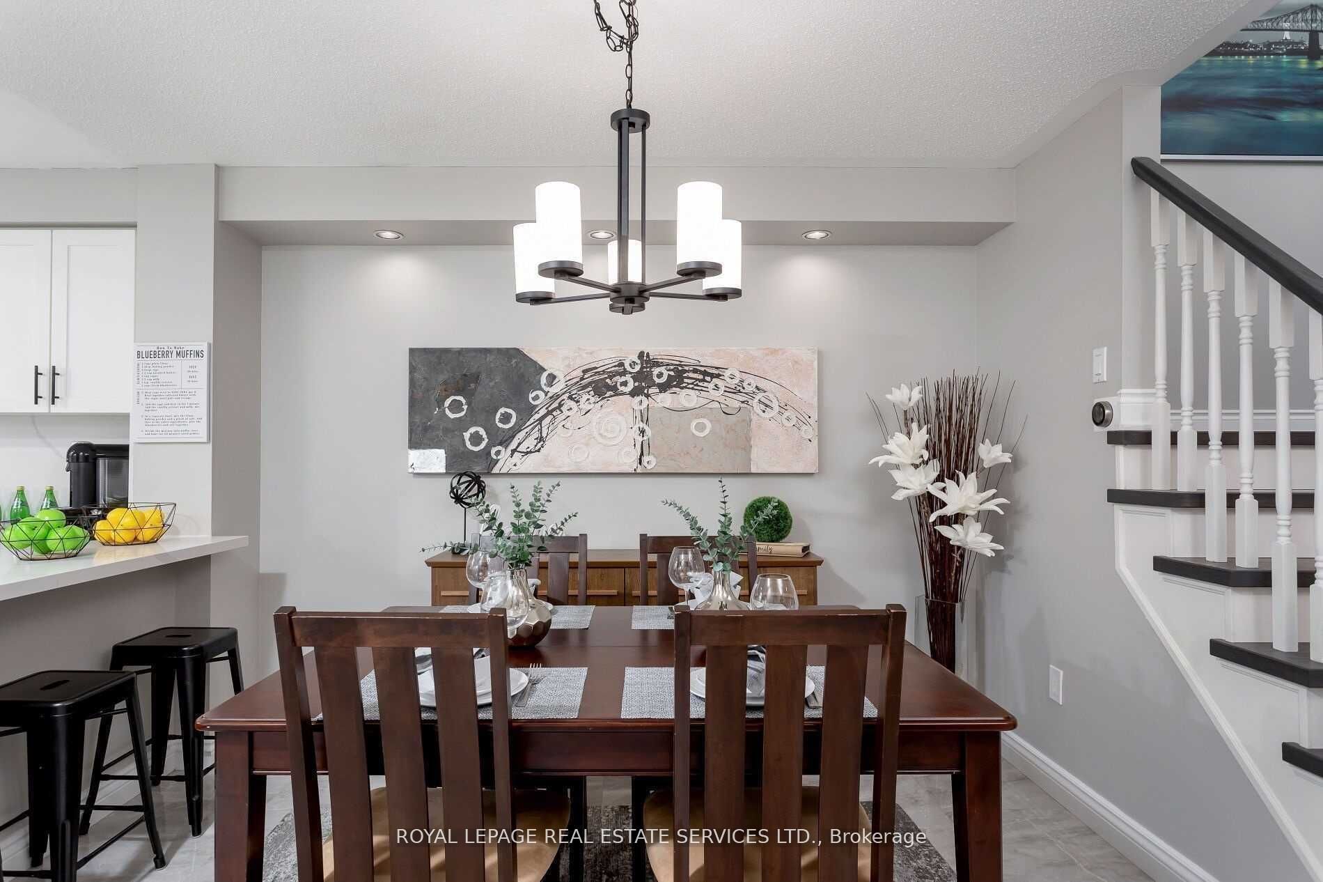 1619 Cartwright Crescent