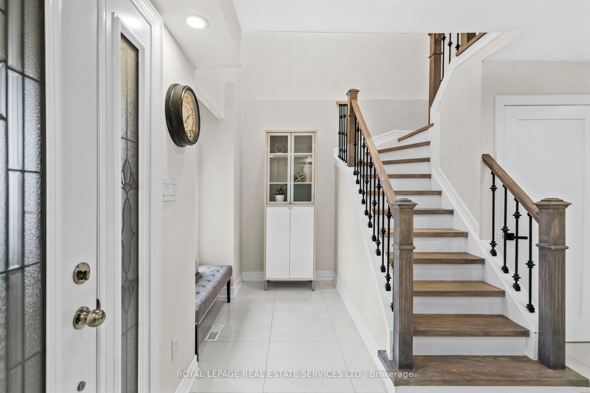 1176 Jamesway Boulevard 22