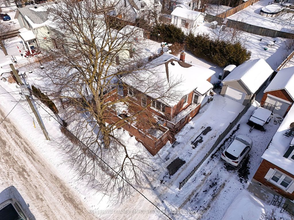 Photo of 5 Elm Street, Cambridge, ON N1R 3X7 (MLS # X12754390)