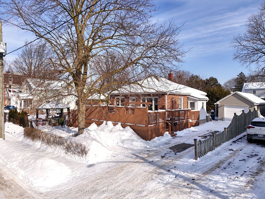 Photo of 5 Elm Street, Cambridge, ON N1R 3X7 (MLS # X12754390)