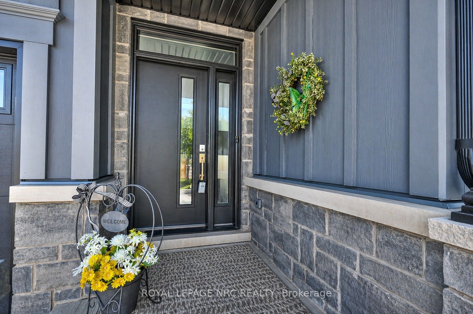154 PORT ROBINSON Road 54