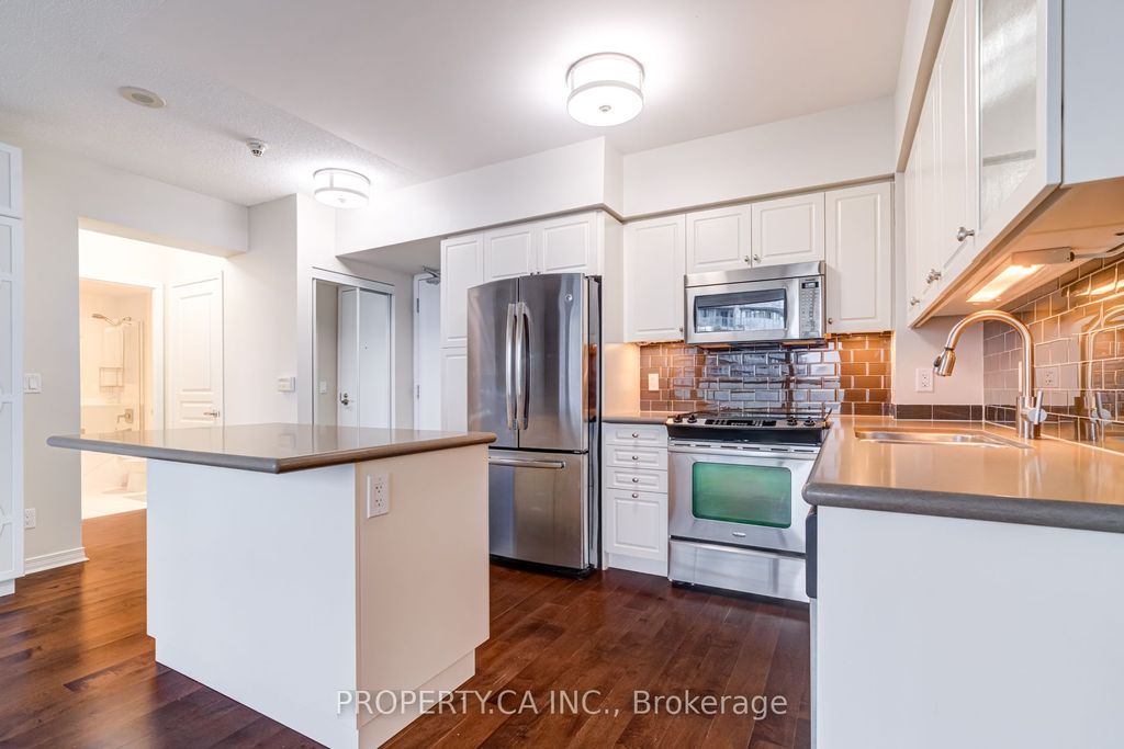 Photo of 2230 Lake Shore Boulevard W #903, Toronto, ON M8V 0B2 (MLS # W12676468)