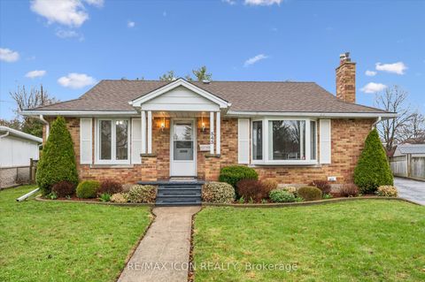 543 Philip Crescent Waterloo ON N3H 2R4