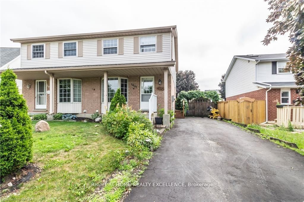 Photo of 1007 ELGIN Street N, Cambridge, ON N1R 8J4 (MLS # X13137088)