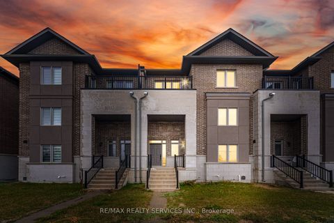 24 Alan Williams Trail Uxbridge ON L9P 0R6