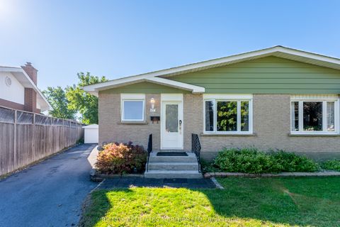 Photo of 67 Kingslea Crescent, Cornwall, ON K6H 6J2 (MLS # X12471133)