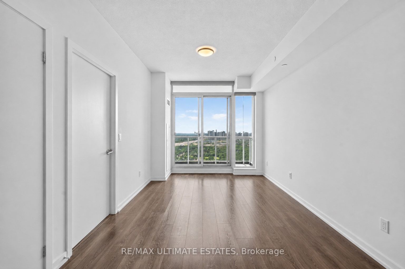 32 Forest Manor Road 2301