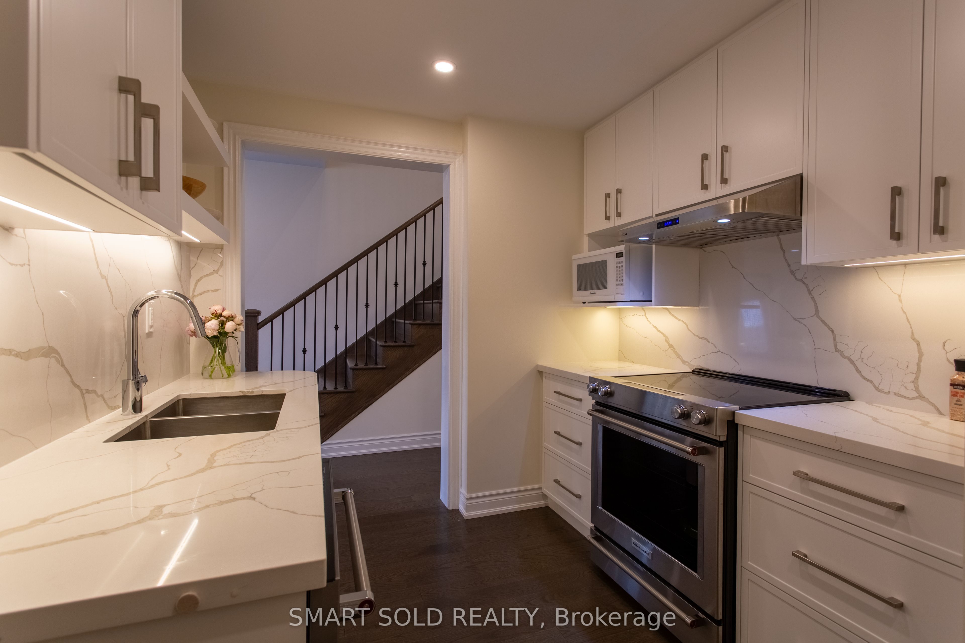 9 MACE Avenue