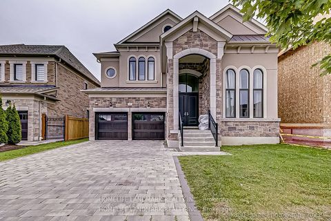 15 Little Celeste Court Vaughan ON L6A 4Z7