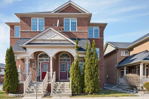 8 Pinecliff Avenue Markham ON L6B 0K2