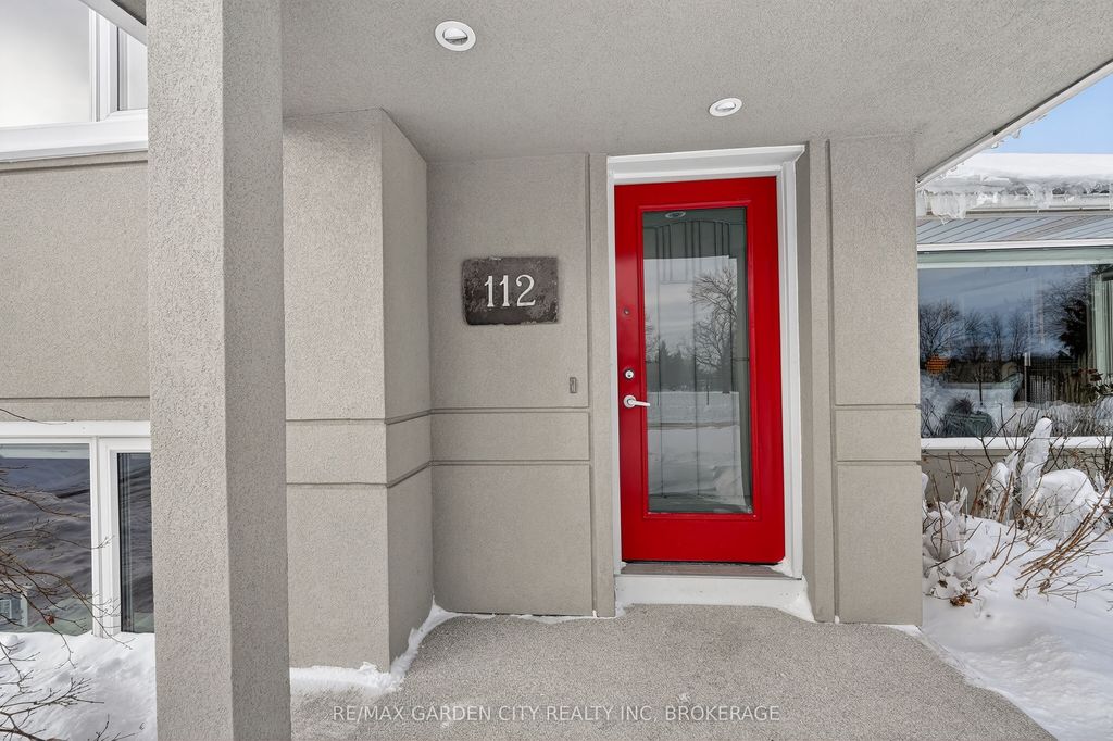 Photo of 112 Riverdale Drive, St. Catharines, ON L2R 4B9 (MLS # X12745702)