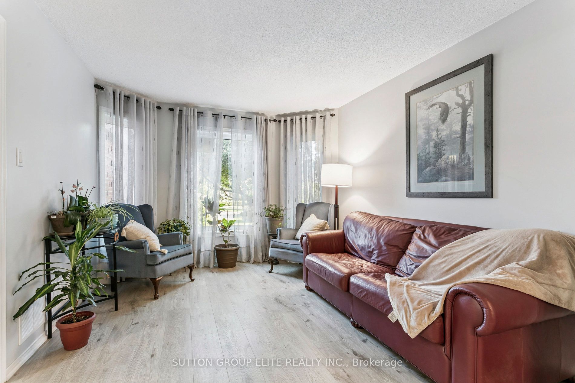 5824 Prairie Circle