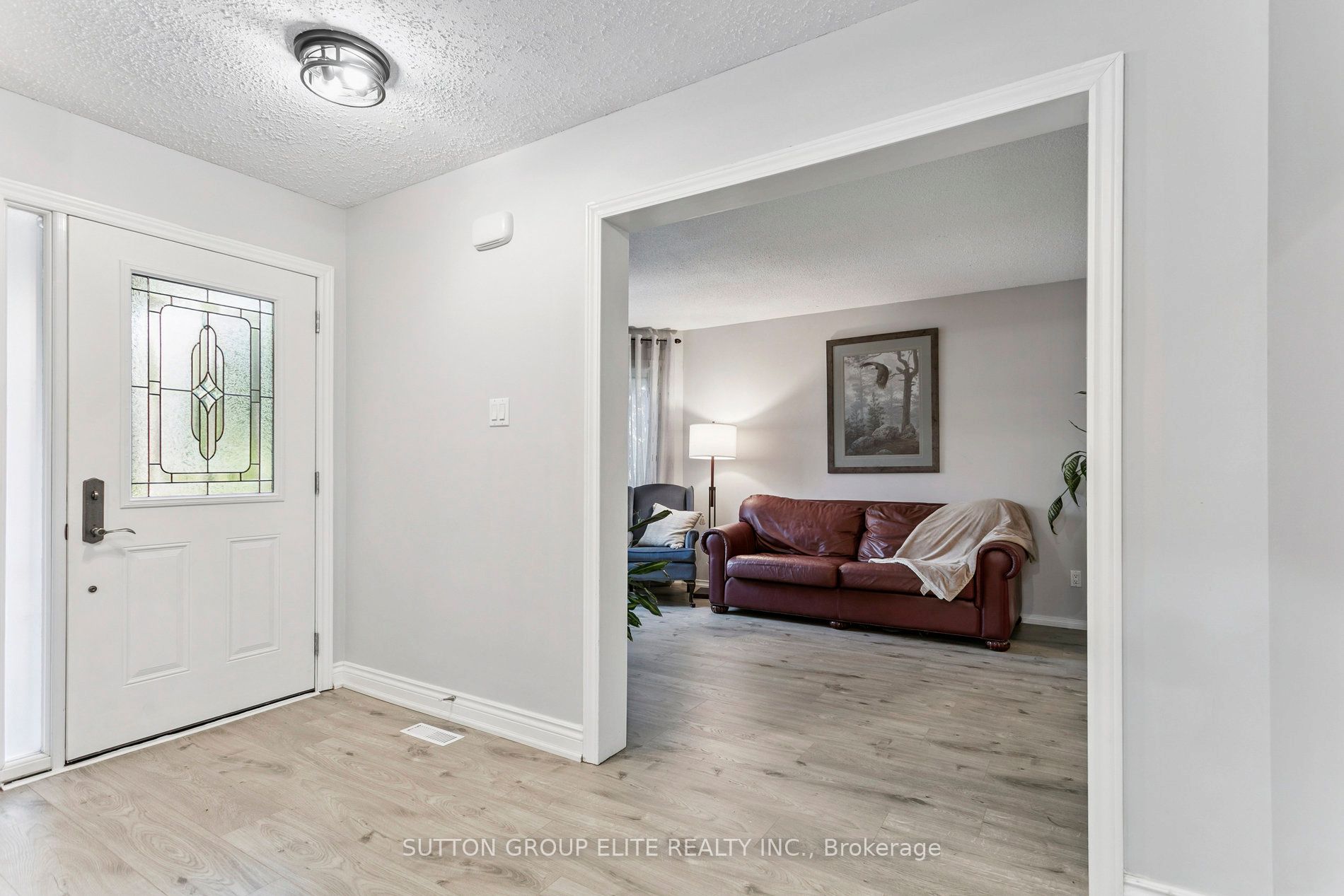 5824 Prairie Circle