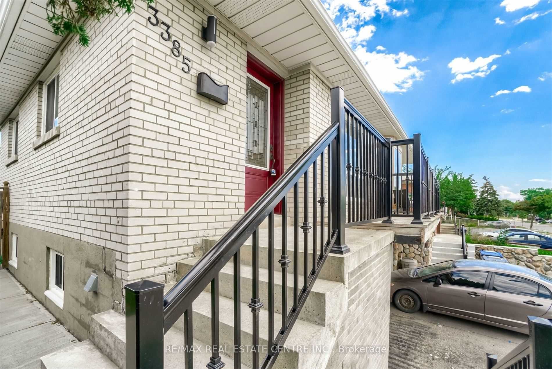 3385 Ellengale Drive #Upper