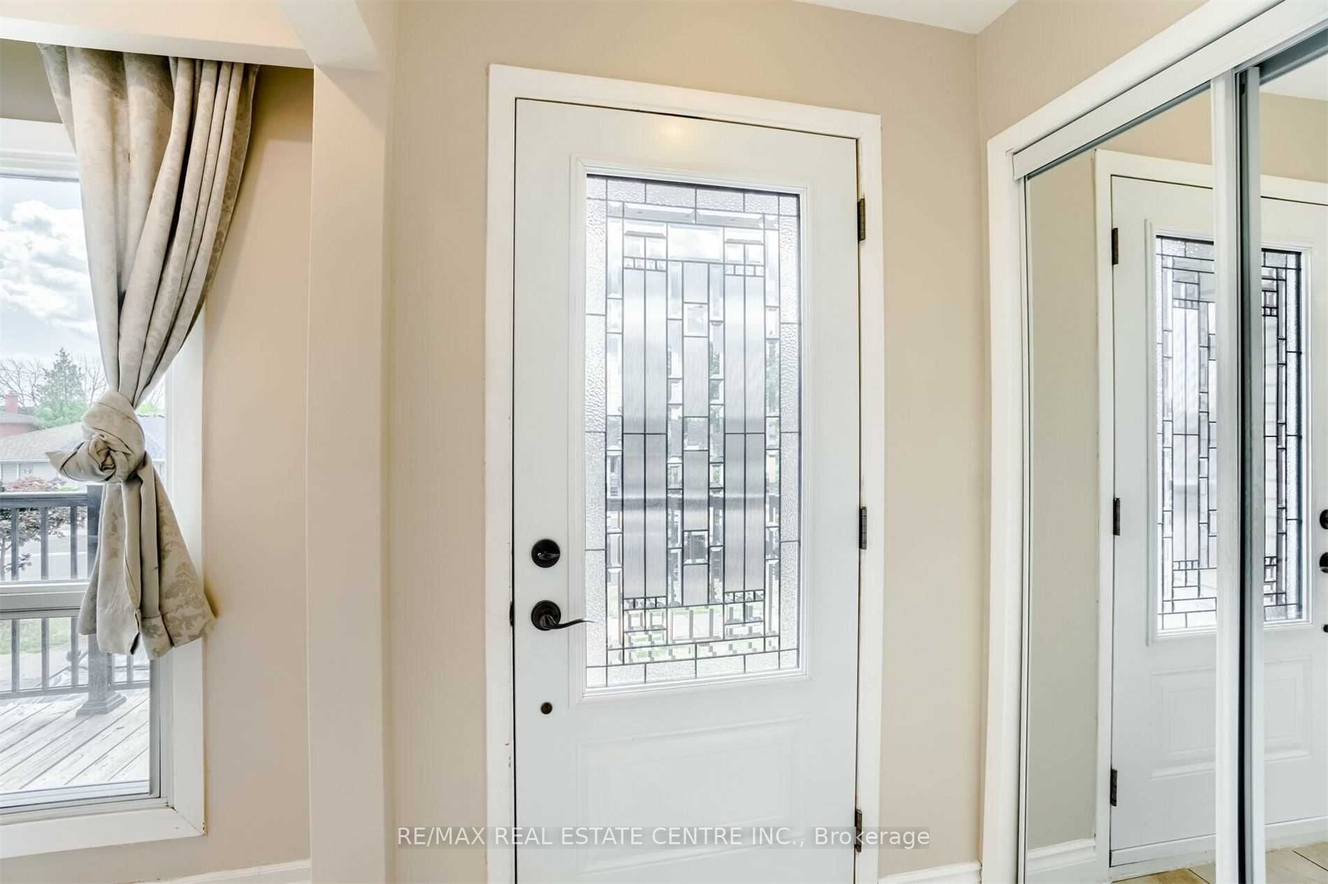 3385 Ellengale Drive #Upper