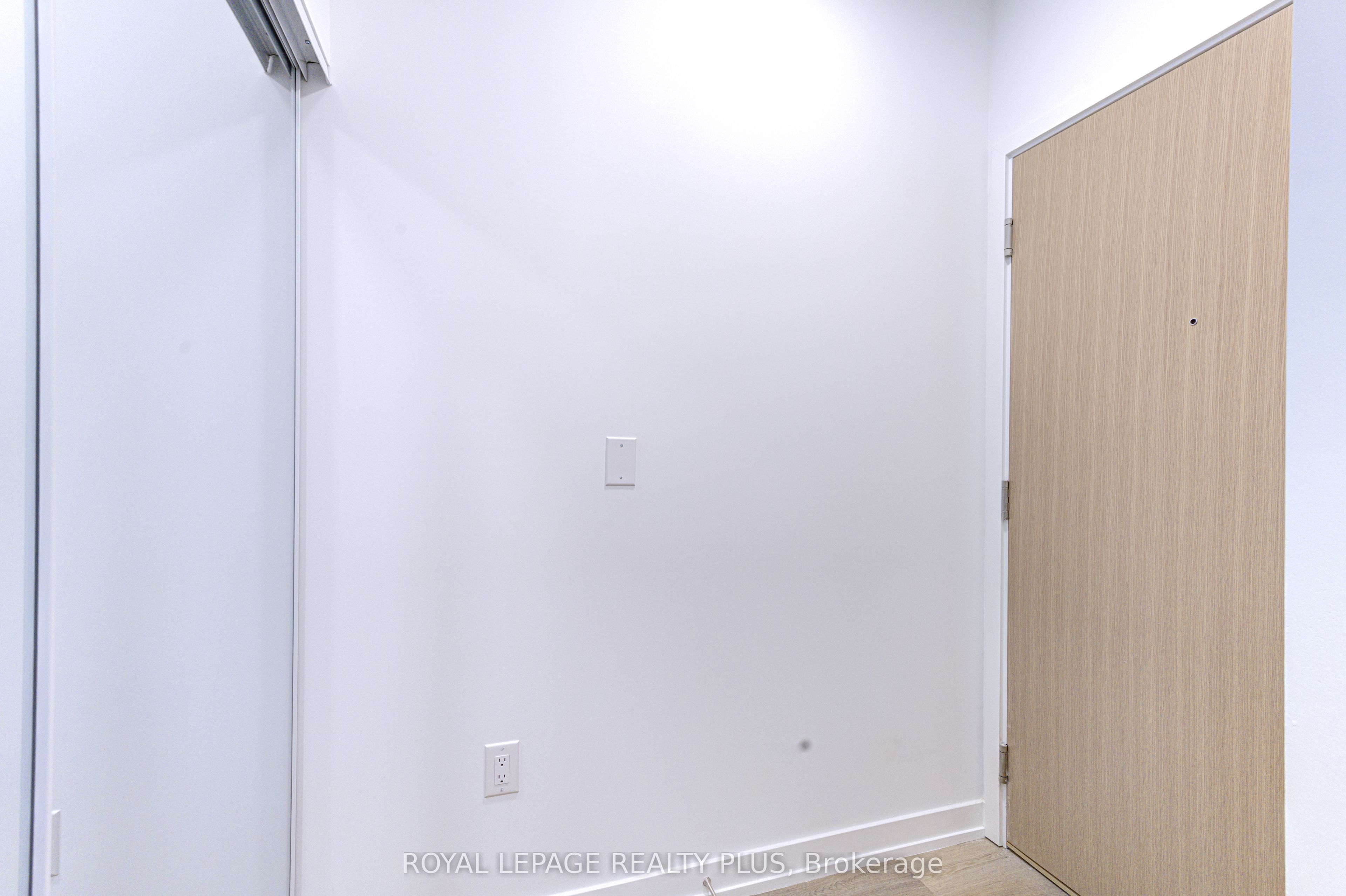 395 square one Drive 3202