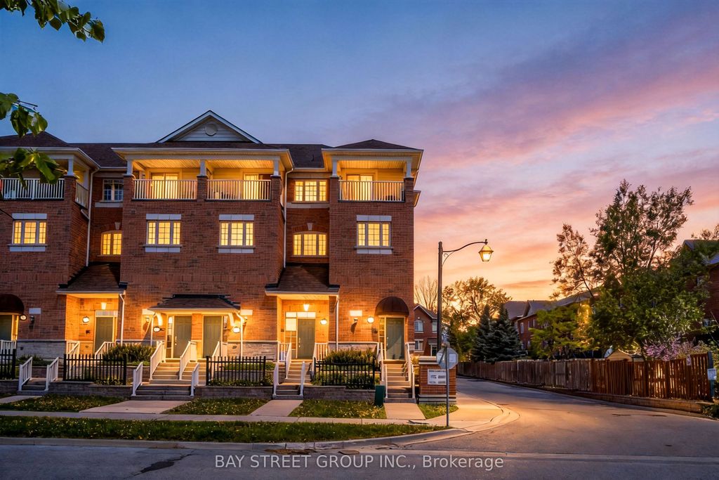 Photo of 141 Silverwood Avenue, Richmond Hill, ON L4S 0C9 (MLS # N13159580)