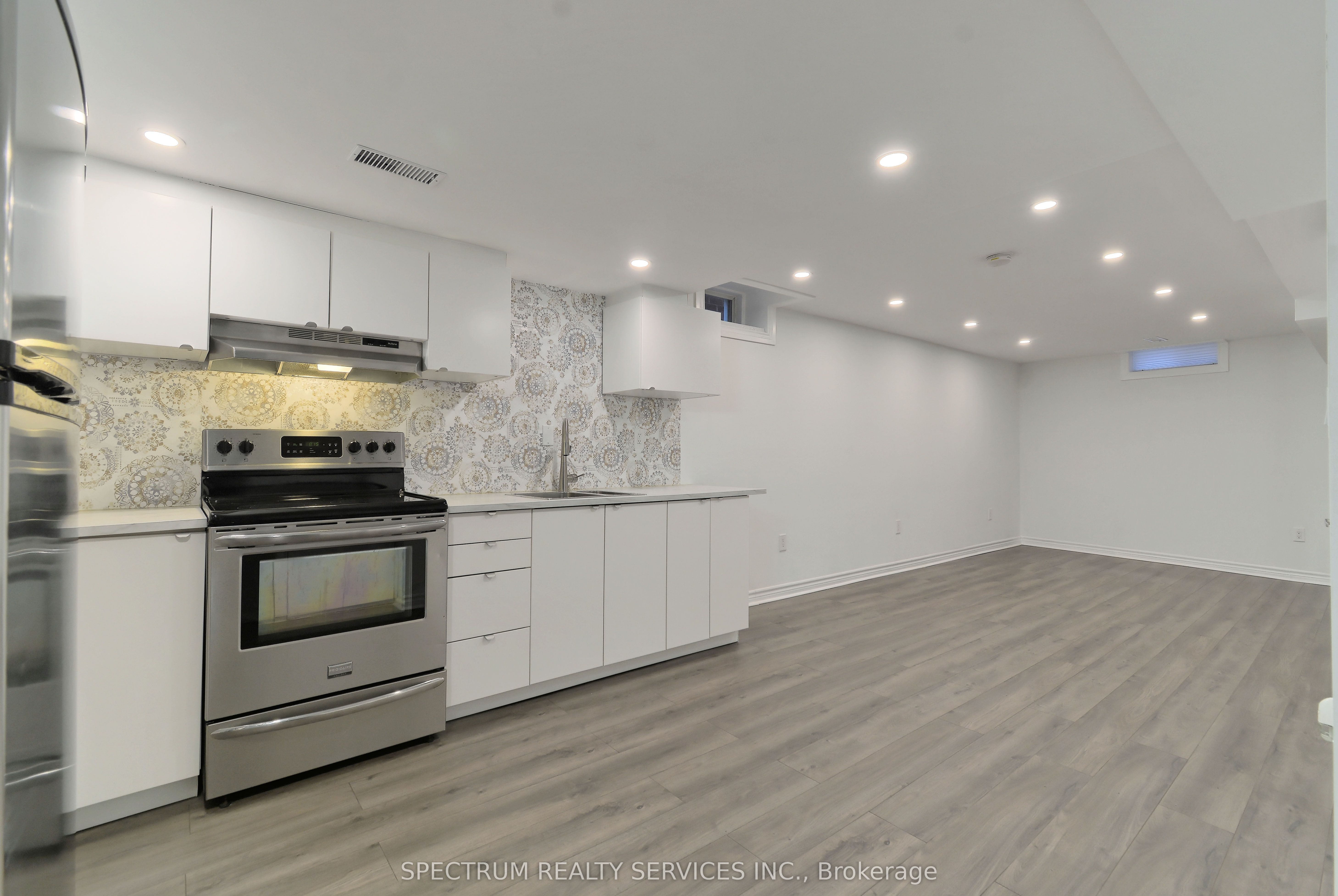 22 Lanterna Crescent Bsmt
