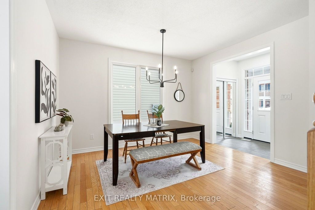 Photo of 194 Flowing Creek Circle, Kanata, ON K2M 2R7 (MLS # X12851686)