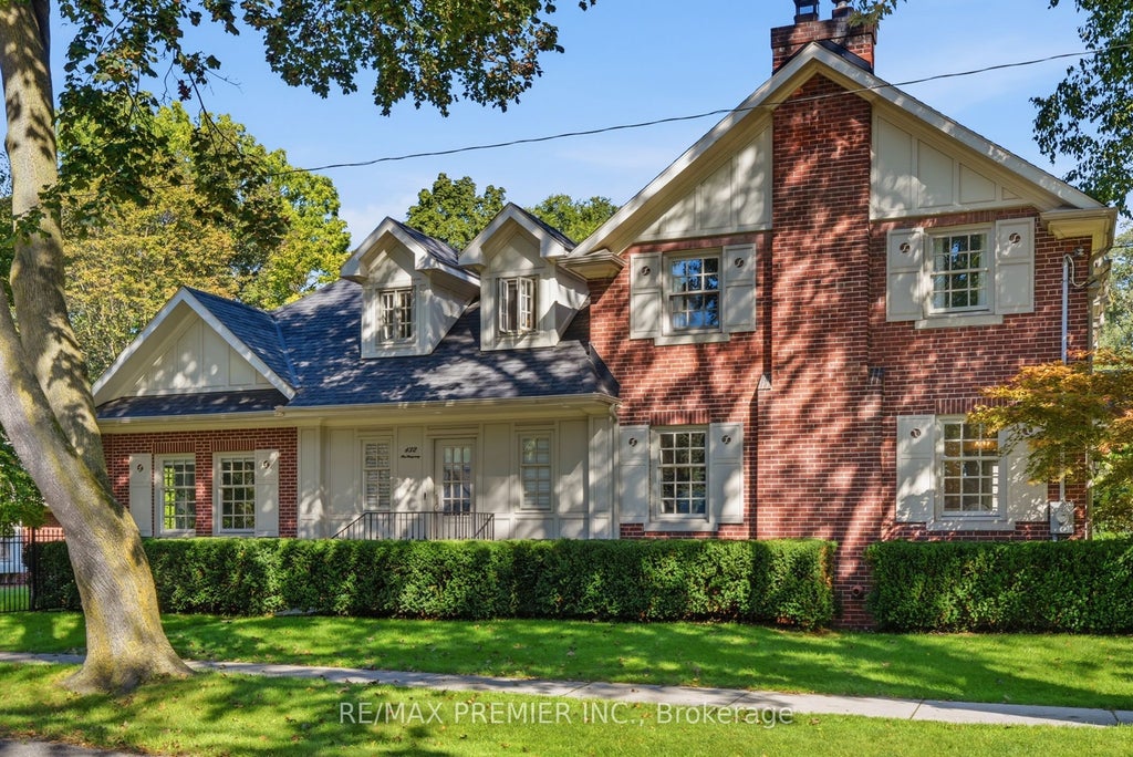 Photo of 132 The Kingsway N/A, Toronto, ON M8X 2V3 (MLS # W13877692)