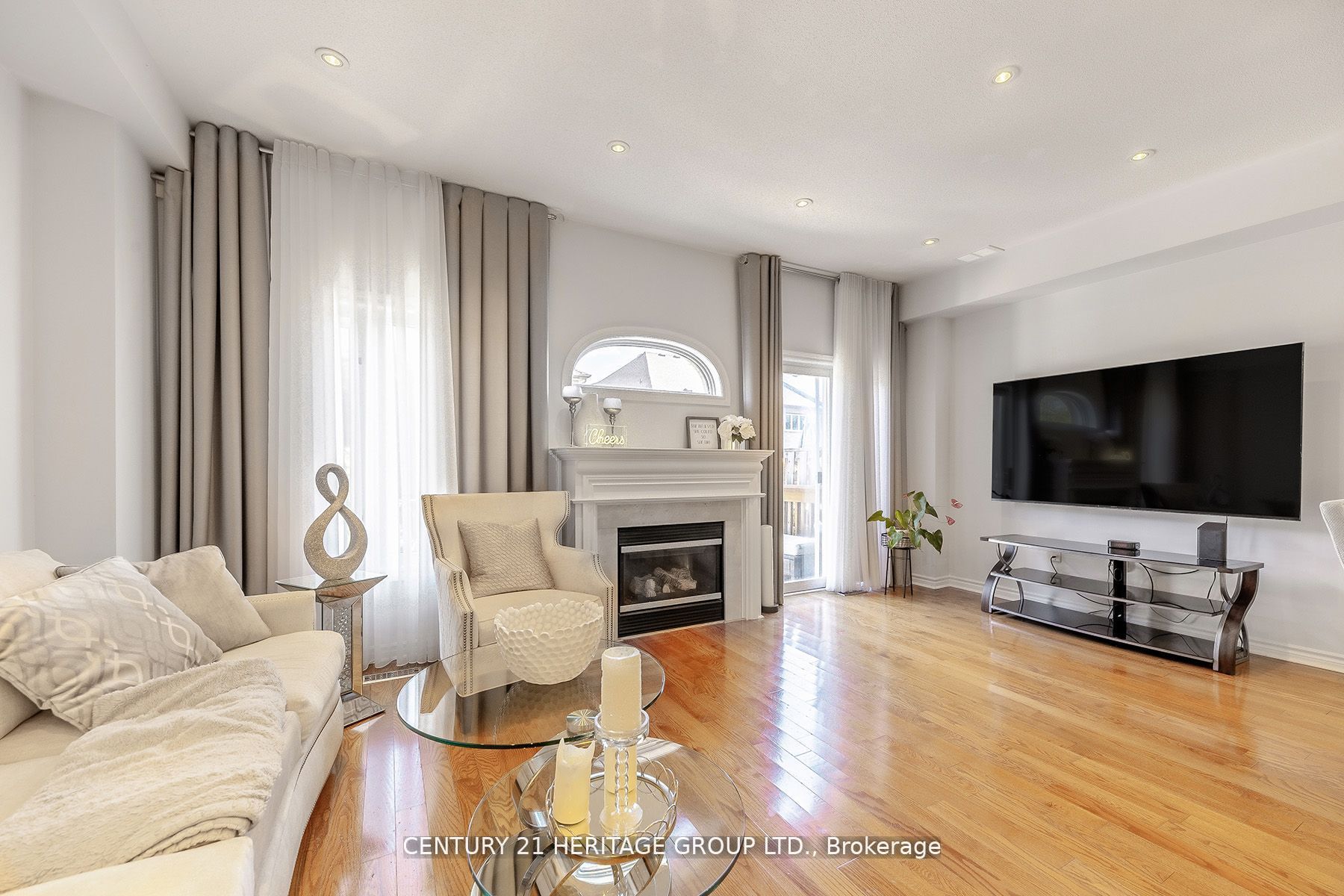 74 Lander Crescent