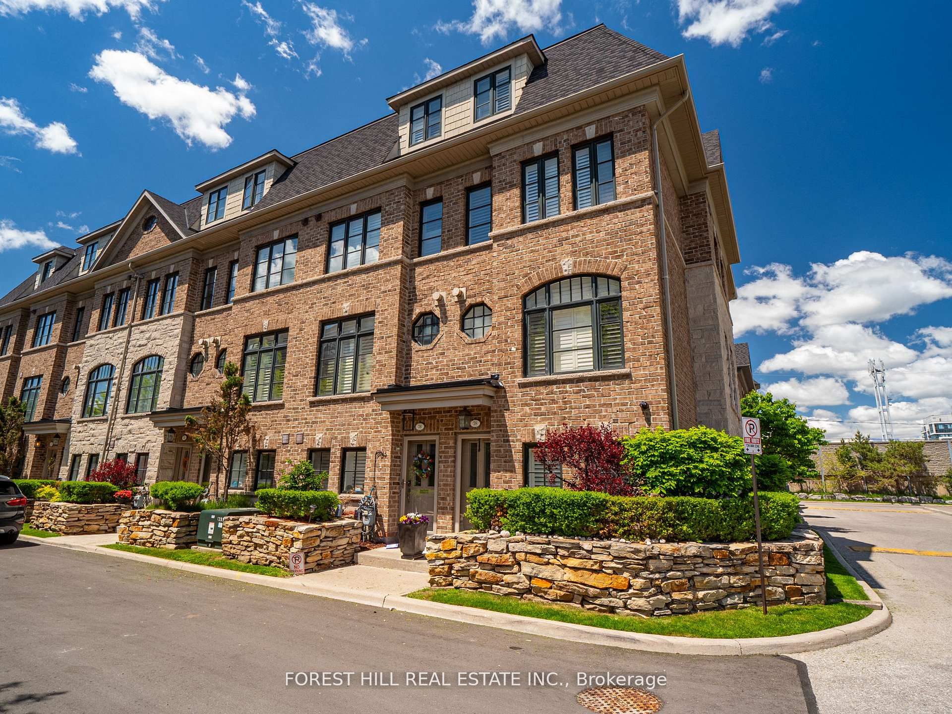 Photo 1 of 25 — 78 Cormier Heights, Toronto, ON M8W 4S5