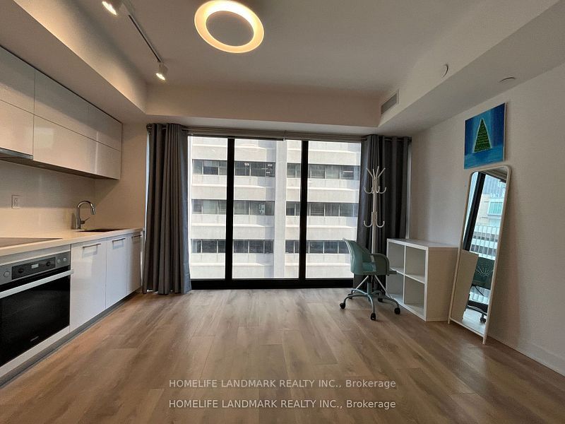 Photo of 188 Cumberland Street #905, Toronto, ON M5R 2G3 (MLS # C13886196)