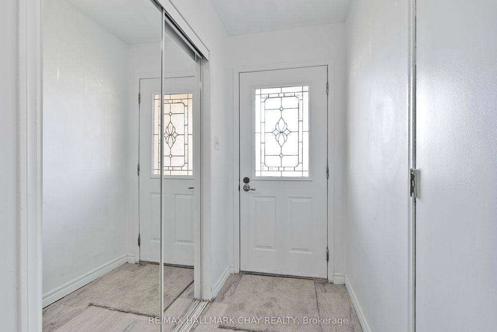 Photo of 492 Britannia Avenue, Bradford West Gwillimbury, ON L3Z 1A7 (MLS # N12856842)