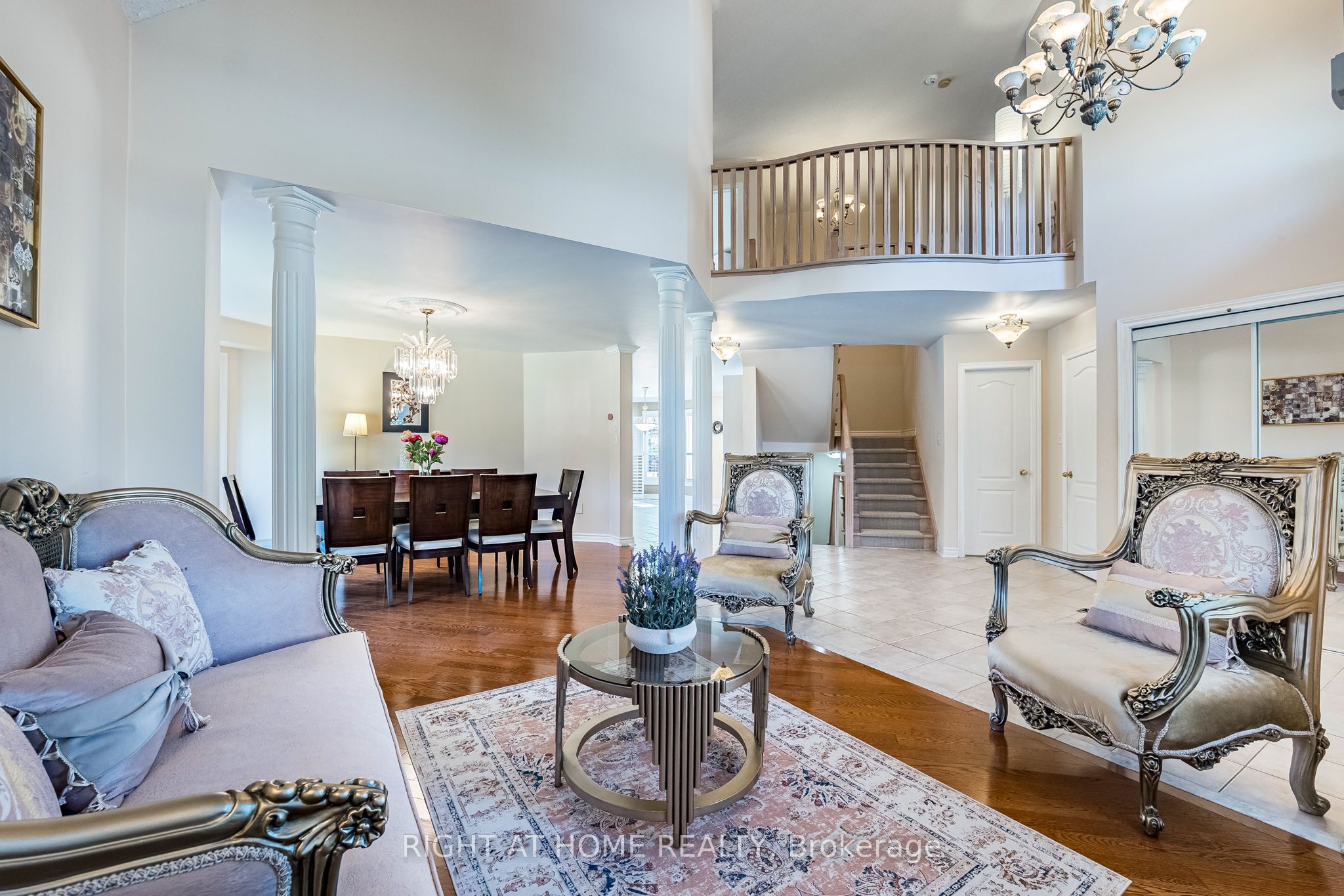 2204 Carpenters Circle