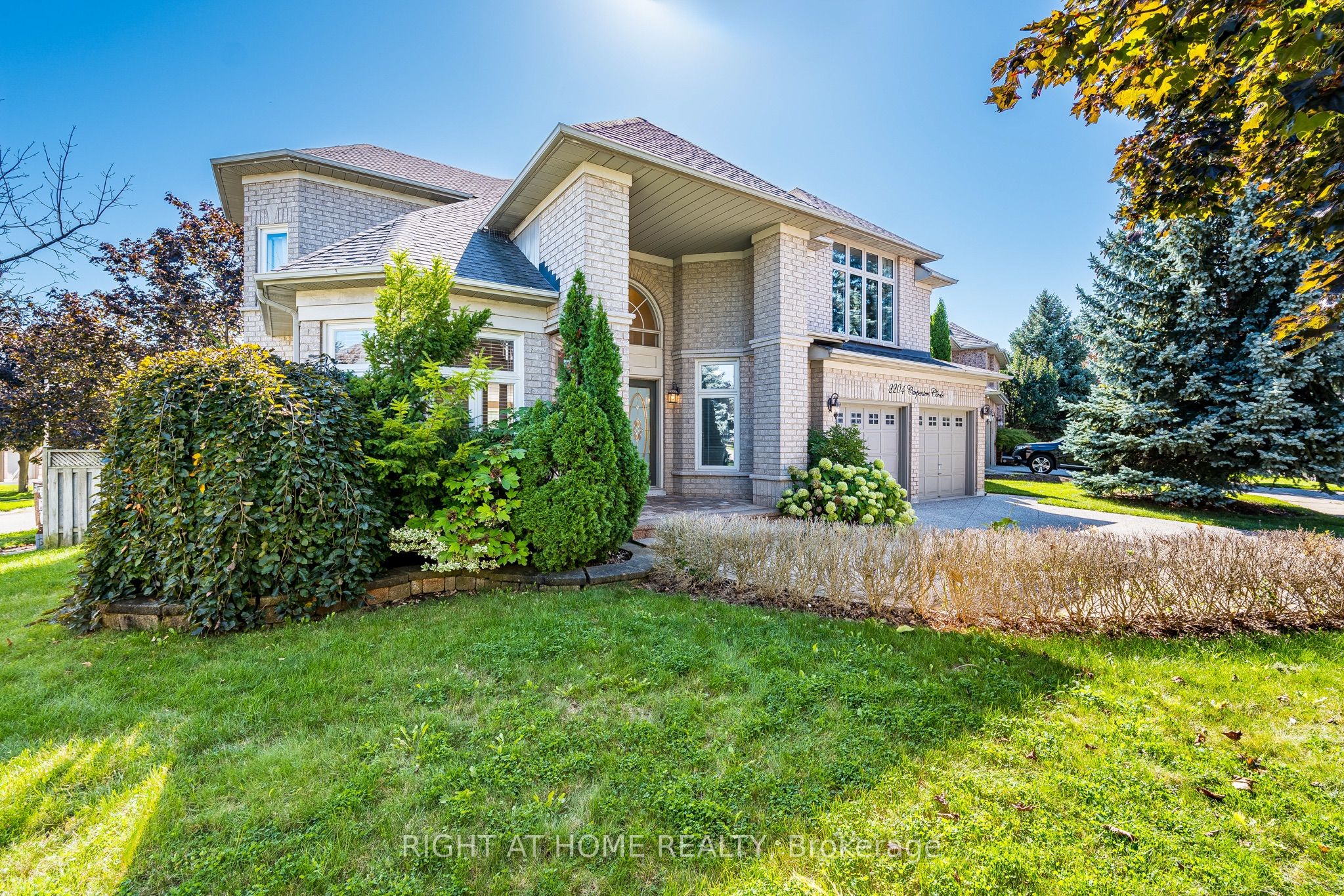 2204 Carpenters Circle