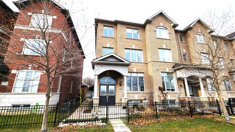 1980 DONALD COUSENS Parkway W Markham ON L6B 0Z6