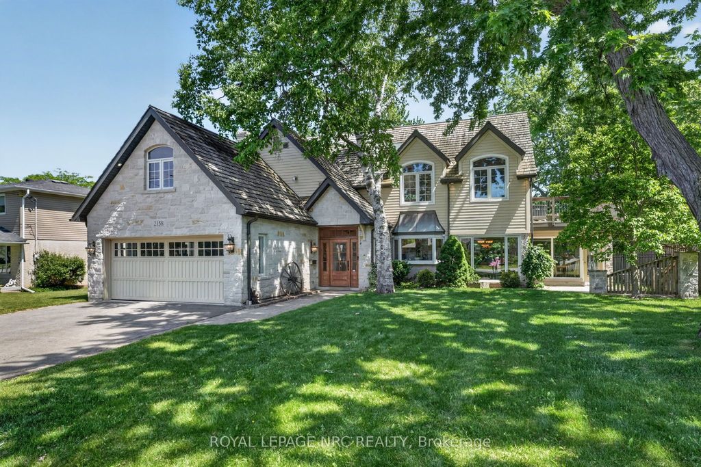 Photo of 2158 Fowler Lane, Mississauga, ON L5K 1B8 (MLS # W13433456)