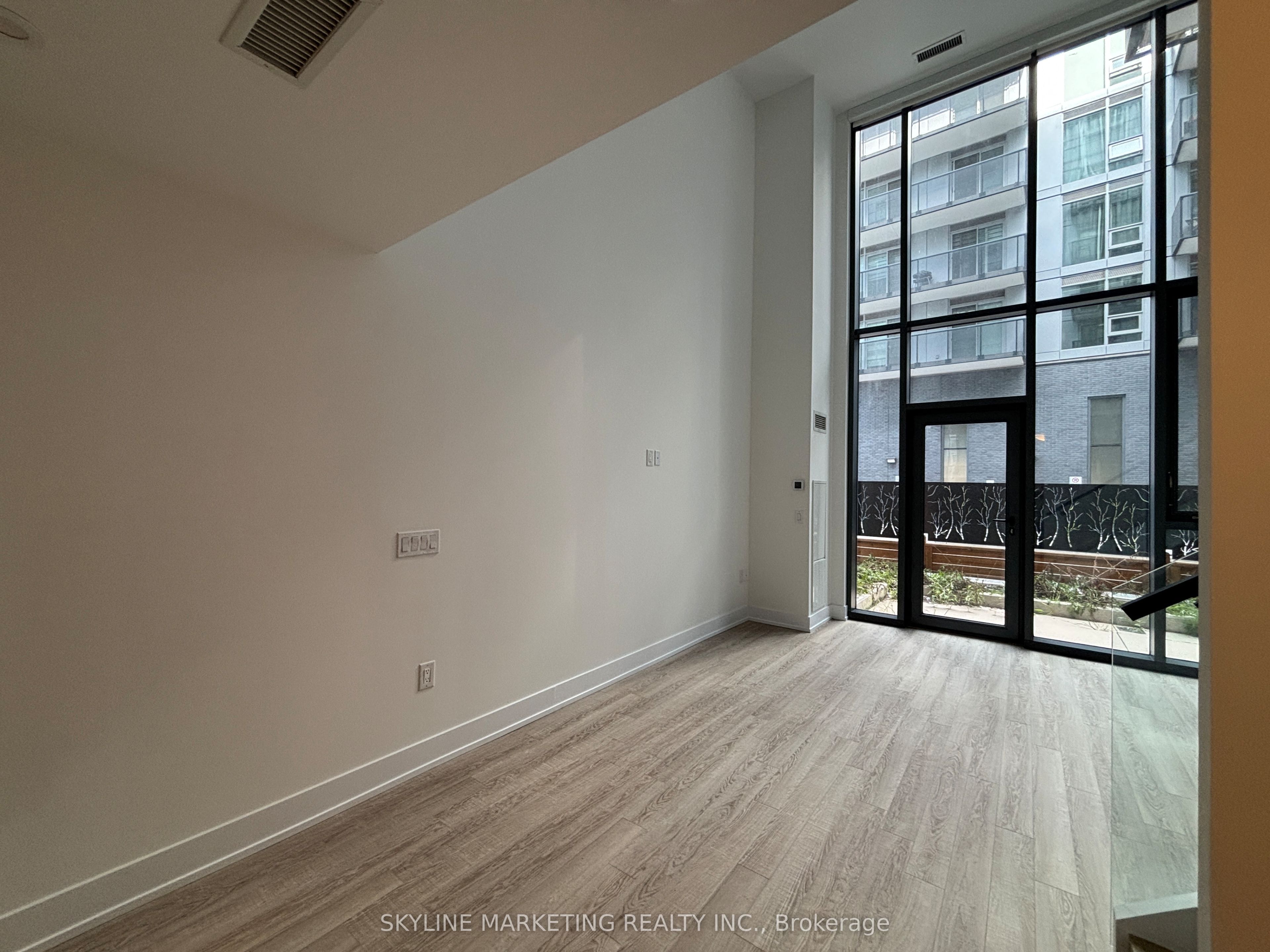 2450 Old Bronte Road 114