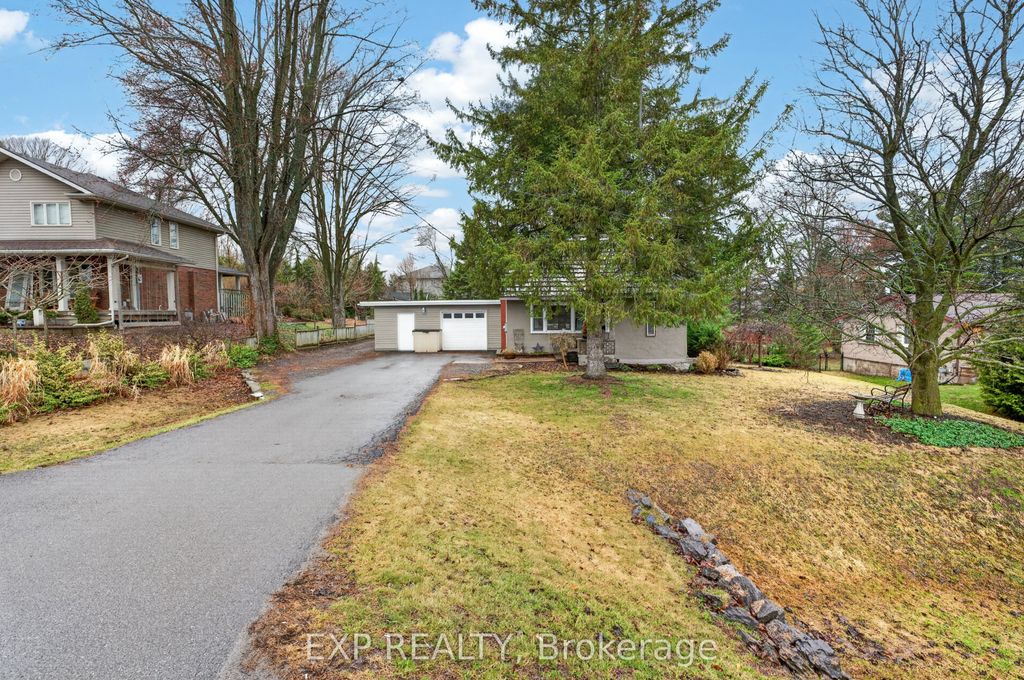 Photo of 160 County 8 Road, Greater Napanee, ON K7R 3C8 (MLS # X13003120)