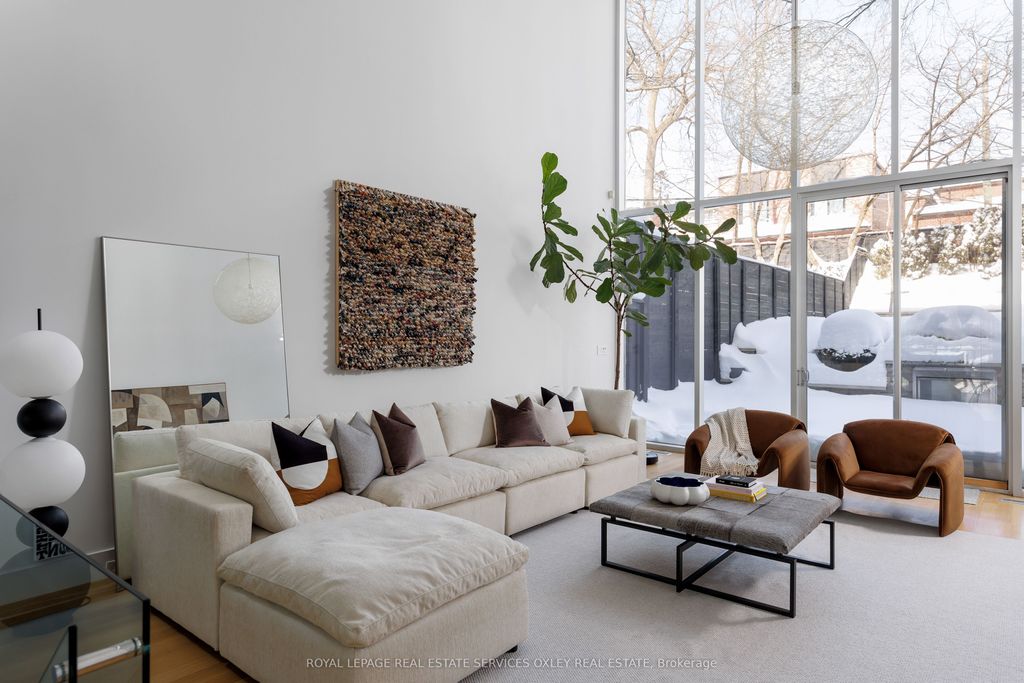 Photo of 20A Woodlawn Avenue W, Toronto, ON M4V 1G7 (MLS # C12734350)