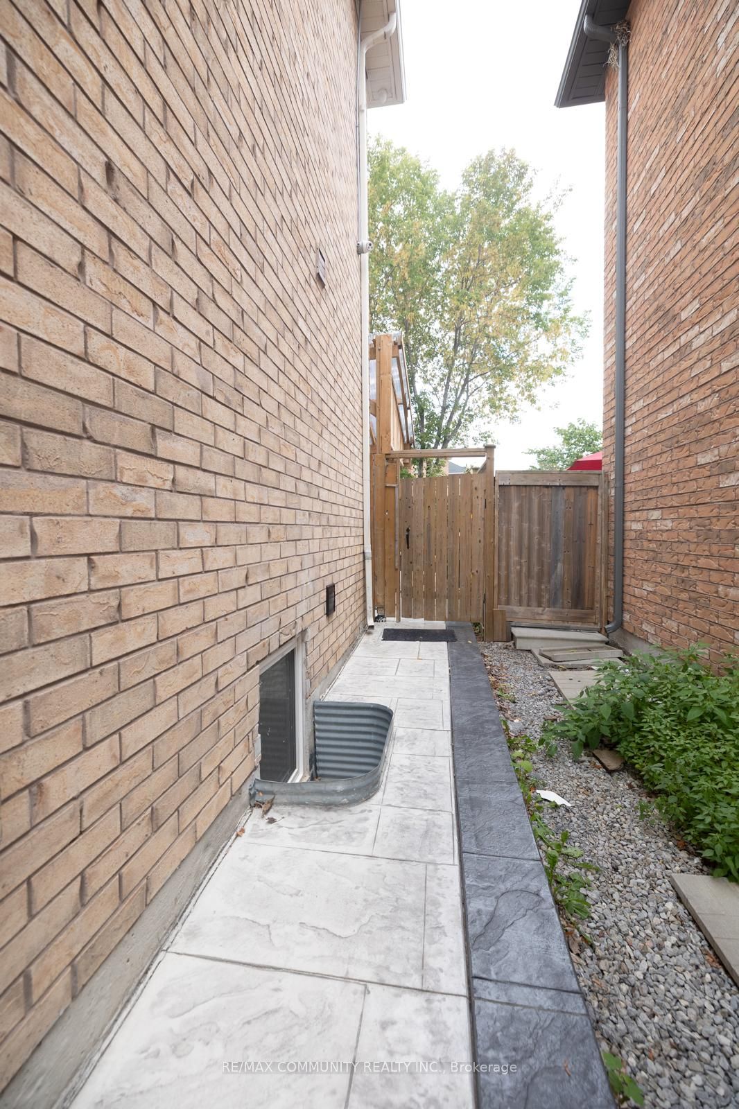 481 Fred McLaren Boulevard Bsmt