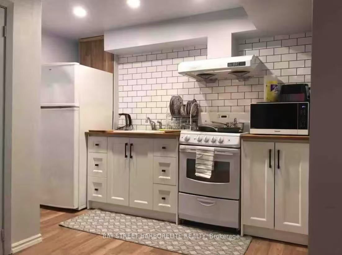 3448 Ellengale Drive