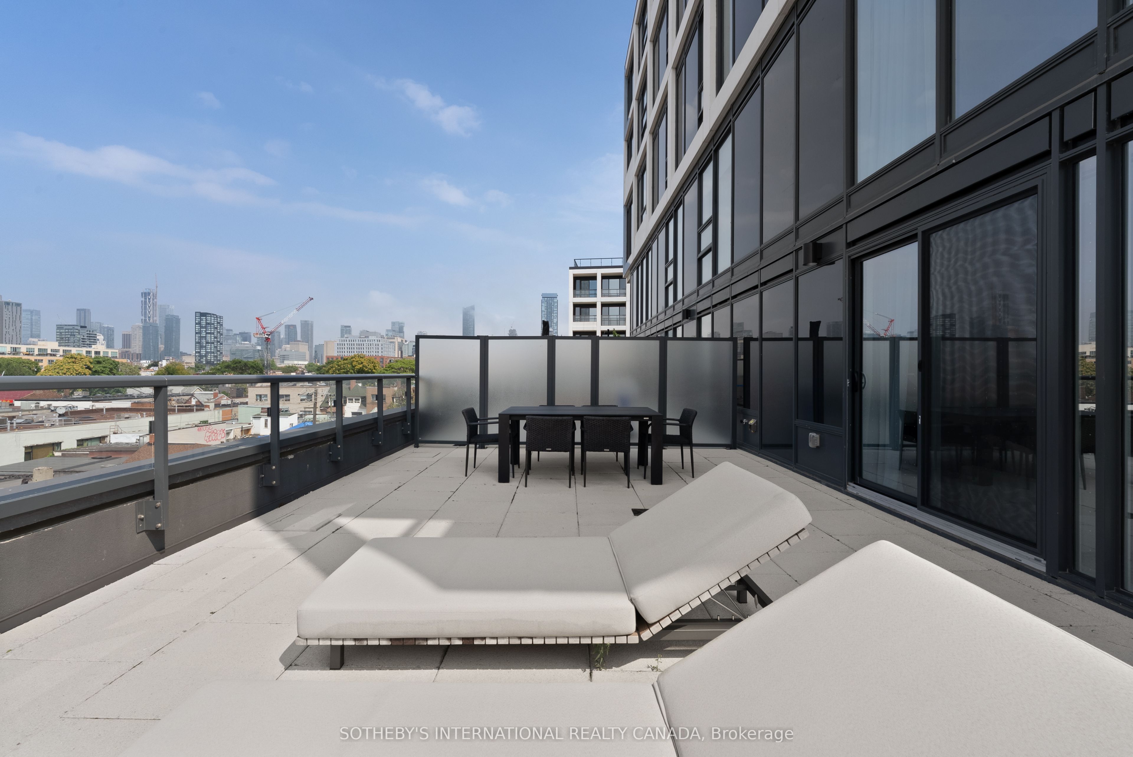 115 Denison Avenue 512
