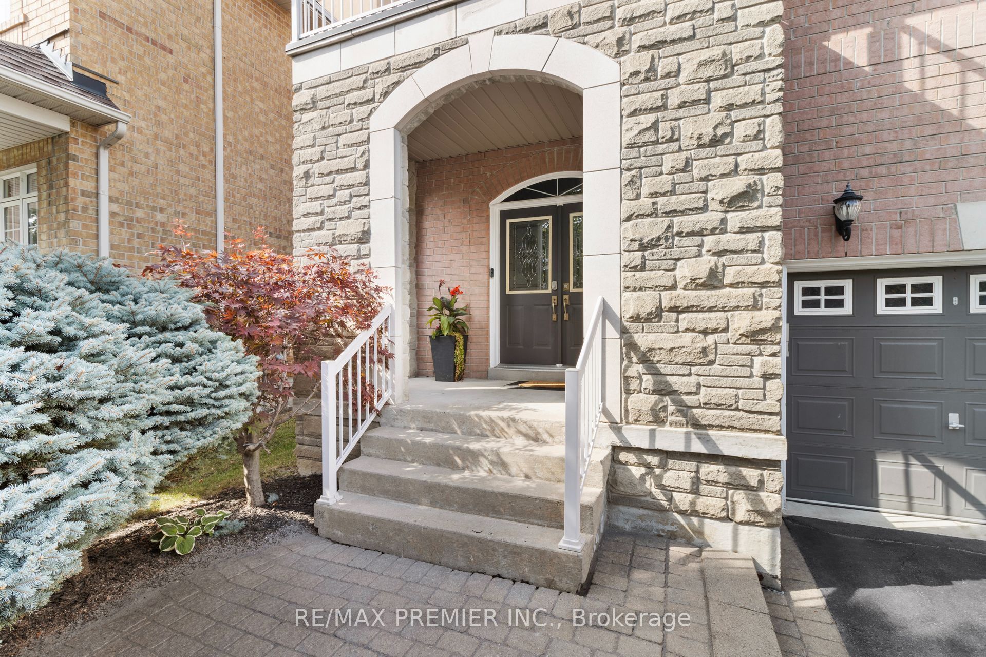 64 Leameadow Road