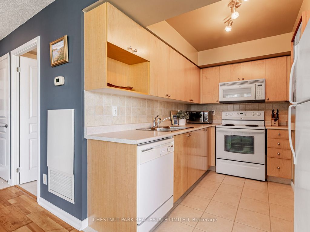Photo of 18 Yonge Street #2211, Toronto, ON M5E 1Z8 (MLS # C12434529)