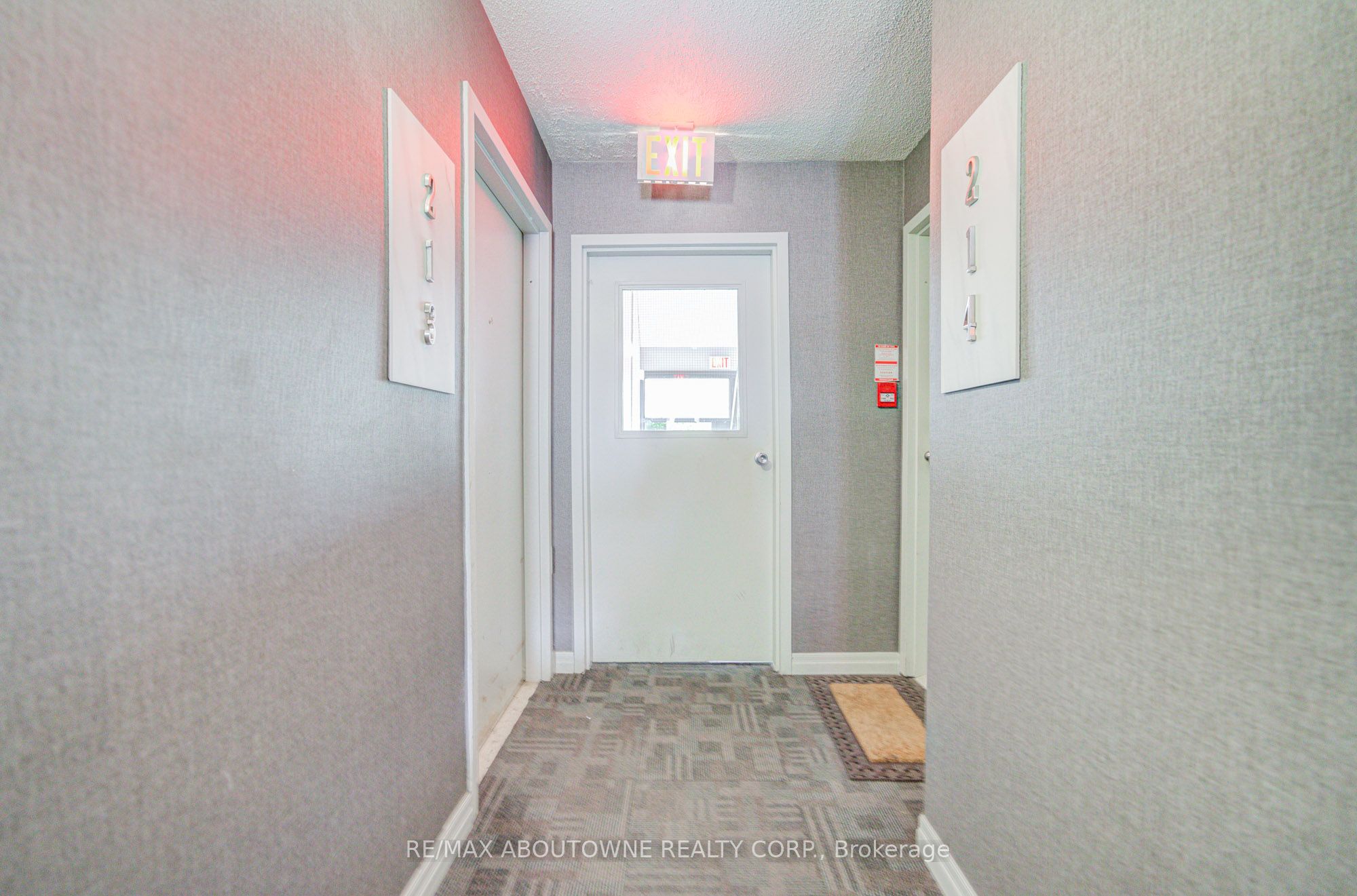 1450 Glen Abbey Gate 214