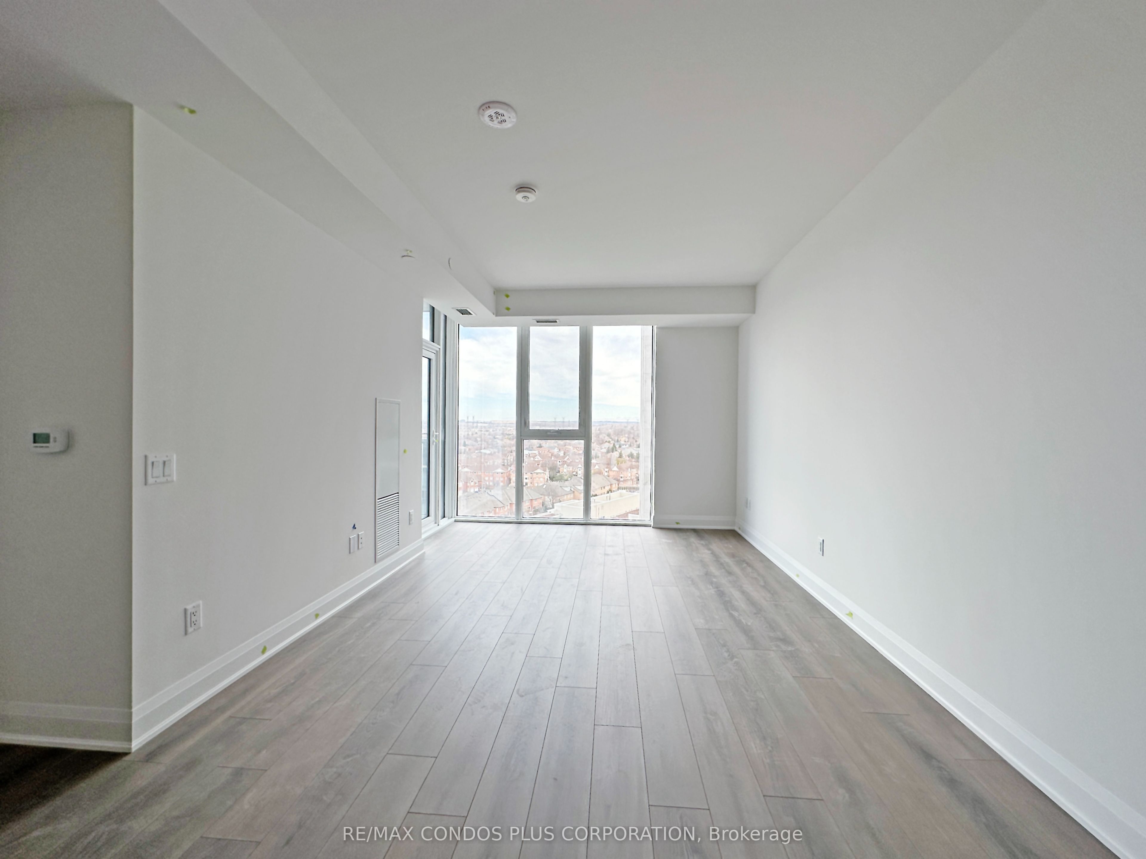 20 Gatineau Drive 1210