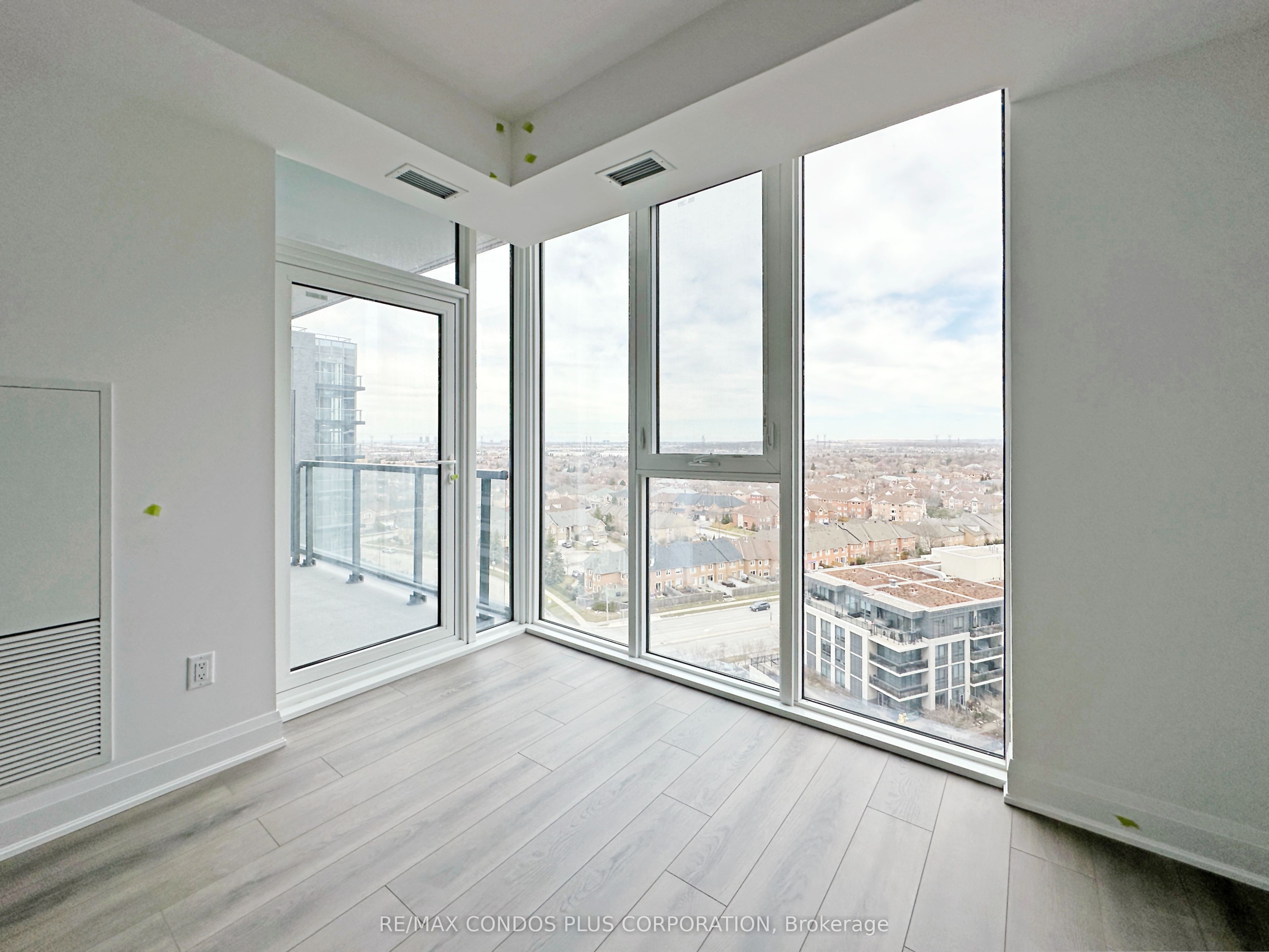 20 Gatineau Drive 1210